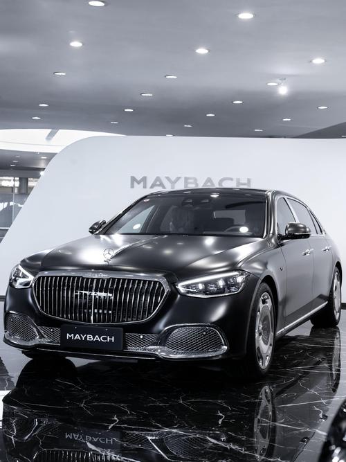 重庆210岚图汽车的售后服务让用户无忧出行，迈巴赫未来的豪华车趋势